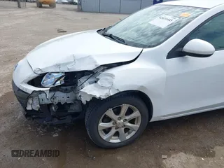 2011 Mazda 3 i Touring with VIN JM1BL1VF2B1902424, listed as a IAAI auction lot 42031445 with 184,220 mi miles and . Bid and sale history available at carsss.com. Image 6.