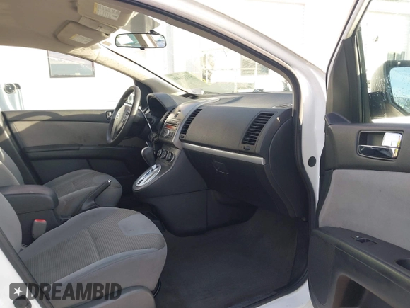 2011 Nissan Sentra 2.0 with VIN 3N1AB6AP0BL715995, listed as a IAAI auction lot 41216406 with 187,697 mi miles and . Bid and sale history available at DreamBid. Image 5.
