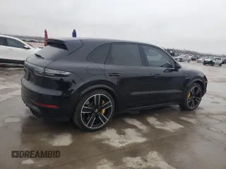 2021 Porsche Cayenne with VIN WP1AH2AY6MDA38066, listed as a Copart auction lot 44646275 with 24,178 mi miles and Salvage title. Bid and sale history available at DreamBid. Image 3.