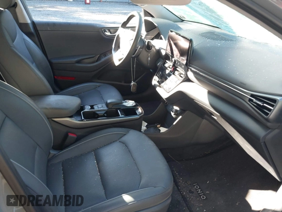2020 Hyundai Ioniq Limited z VIN KMHC85LJ7LU074466, wystawiony jako IAAI lot #42193096 z przebiegiem 33 883 mil mil oraz . Historia ofert i sprzedaży dostępna na DreamBid. Obrazek 5.