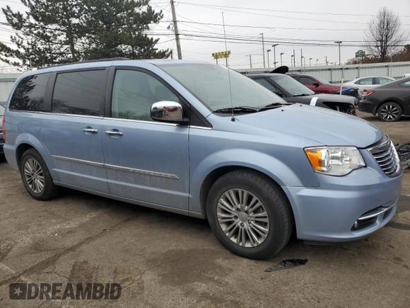 2013 Chrysler Town & Country Touring-L with VIN 2C4RC1CG8DR565461, listed as a Copart auction lot 47395965 with 132,177 mi miles and Salvage Title. Bid and sale history available at carsss.com. Image 4.