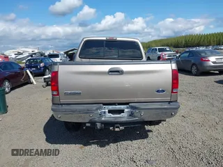 2007 Ford F-250 XL z VIN 1FTSW21P37EA76534, wystawiony jako IAAI lot #42076778 z przebiegiem Nie podano mil oraz . Historia ofert i sprzedaży dostępna na DreamBid. Obrazek 16.