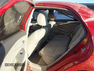 2010 Toyota Corolla z VIN 1NXBU4EE8AZ316180, wystawiony jako IAAI lot #41531730 z przebiegiem Nie podano mil oraz . Historia ofert i sprzedaży dostępna na DreamBid. Obrazek 8.