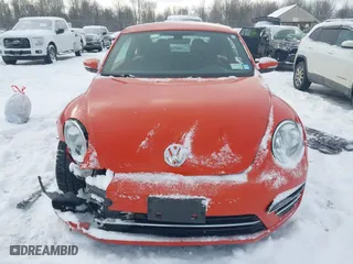 2017 Volkswagen Beetle 1.8T SE with VIN 3VWJ17AT3HM624934, listed as a IAAI auction lot 41389551 with 29,109 mi miles. Bid and sale history available at carsss.com. Image 12.