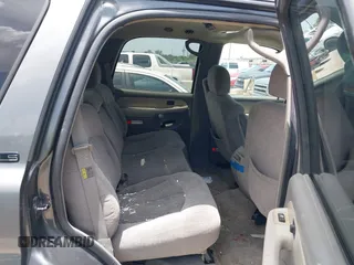 2002 Chevrolet Tahoe LS z VIN 1GNEC13ZX2R135330, wystawiony jako IAAI lot #42526127 z przebiegiem 277 208 mil mil oraz . Historia ofert i sprzedaży dostępna na DreamBid. Obrazek 8.