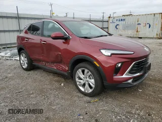2024 Buick Encore GX Preferred с VIN KL4AMCSL6RB004308, выставлен на аукционе Copart как лот 55789975 с пробегом 6 361 миль миль и Списание • Salvage title. История ставок и продаж доступна на DreamBid. Изображение 4.