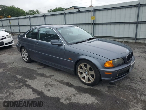 2001 BMW 3 Series 325Ci z VIN WBABN33461JW48543, wystawiony jako Copart lot #58722205 z przebiegiem 188 213 mil mil oraz Szkoda całkowita • Salvage title. Historia ofert i sprzedaży dostępna na DreamBid. Obrazek 4.