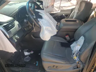 2015 Chevrolet Tahoe LT z VIN 1GNSCBKC9FR272965, wystawiony jako Copart lot #55667745 z przebiegiem Nie podano mil oraz Szkoda całkowita • Salvage title. Historia ofert i sprzedaży dostępna na DreamBid. Obrazek 7.
