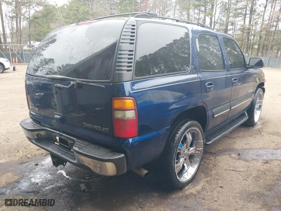 2002 Chevrolet Tahoe LT with VIN 1GNEC13Z82R238343, listed as a IAAI auction lot 41796657 with 1 mi miles. Bid and sale history available at carsss.com. Image 4.