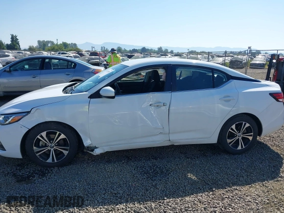 2022 Nissan Sentra SV z VIN 3N1AB8CV0NY244235, wystawiony jako IAAI lot #42453885 z przebiegiem 46 533 mil mil oraz . Historia ofert i sprzedaży dostępna na DreamBid. Obrazek 14.