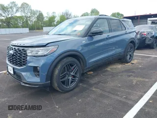 2025 Ford Explorer ST-Line с VIN 1FMUK7KH9SGA91850, выставлен на аукционе IAAI как лот 42028931 с пробегом 5 770 миль миль и . История ставок и продаж доступна на DreamBid. Изображение 17.