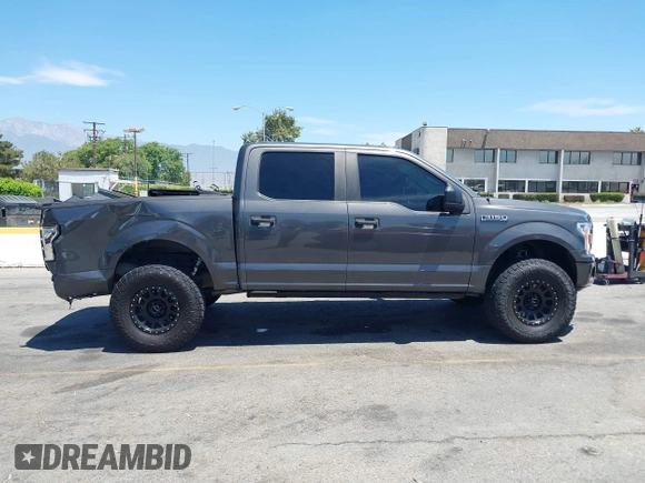 2018 Ford F-150 XL с VIN 1FTEW1EP2JKE71489, выставлен на аукционе IAAI как лот 42690928 с пробегом 93 696 миль миль и . История ставок и продаж доступна на DreamBid. Изображение 13.