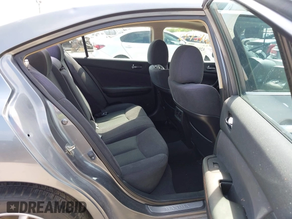 2014 Nissan Maxima S z VIN 1N4AA5AP5EC484642, wystawiony jako IAAI lot #42012492 z przebiegiem 109 413 mil mil oraz . Historia ofert i sprzedaży dostępna na DreamBid. Obrazek 8.