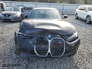 2022 BMW i4 eDrive40 with VIN WBY73AW02NFN11747, listed as a Copart auction lot 51413995 with 25,821 mi miles and Salvage Title. Bid and sale history available at carsss.com. Image 5.