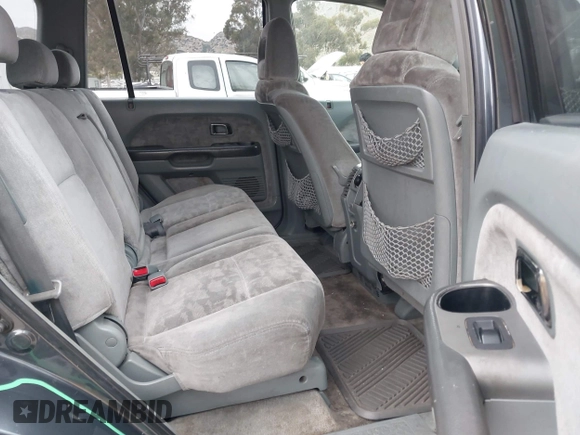 2004 Honda Pilot EX with VIN 2HKYF18494H619509, listed as a IAAI auction lot 42056926 with 185,600 mi miles and . Bid and sale history available at DreamBid. Image 8.