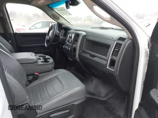 2019 Ram 1500 Classic Tradesman with VIN 1C6RR6FG1KS540606, listed as a IAAI auction lot 41609259 with 121,388 mi miles. Bid and sale history available at carsss.com. Image 5.