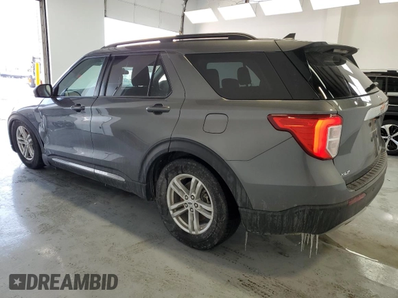 2023 Ford Explorer XLT with VIN 1FMSK7DH4PGB71018, listed as a Copart auction lot 41675285 with 28,314 mi miles and Clean Title. Bid and sale history available at carsss.com. Image 2.