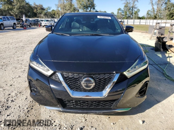 2019 Nissan Maxima SV with VIN 1N4AA6AVXKC374931, listed as a Copart auction lot 45708235 with 35,895 mi miles and Salvage Title. Bid and sale history available at DreamBid. Image 5.