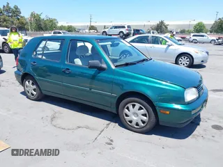 1997 Volkswagen Golf с VIN 3VWFB81H7VM002160, выставлен на аукционе IAAI как лот 42643439 с пробегом 78 259 миль миль и . История ставок и продаж доступна на DreamBid. Изображение 1.