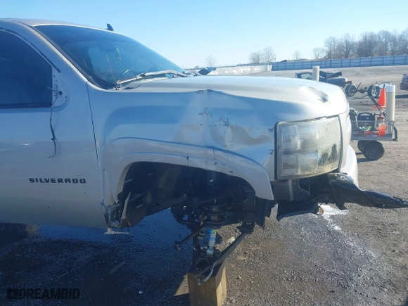 2008 Chevrolet Silverado 1500 LTZ with VIN 2GCEK133781213281, listed as a IAAI auction lot 41408471 with 241,389 mi miles. Bid and sale history available at carsss.com. Image 19.