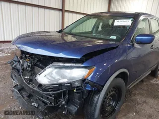 2017 Nissan Rogue S with VIN KNMAT2MT0HP609202, listed as a IAAI auction lot 41562063 with 185,093 mi miles. Bid and sale history available at carsss.com. Image 6.