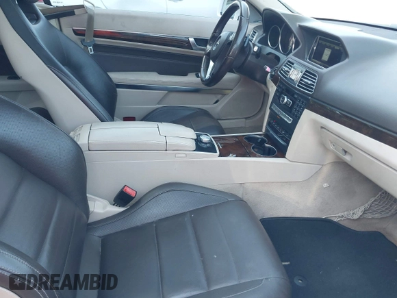 2015 Mercedes-Benz E-Class E 400 with VIN WDDKJ6FB5FF294900, listed as a IAAI auction lot 42067425 with 143,137 mi miles. Bid and sale history available at carsss.com. Image 5.