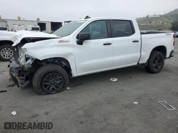 2021 Chevrolet Silverado 1500 LT Trail Boss with VIN 1GCPYFED0MZ439545, listed as a Copart auction lot 52602615 with 83,688 mi miles and Salvage Title. Bid and sale history available at DreamBid. Image 1.