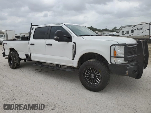 2023 Ford F-350 with VIN 1FT8W3BAXPED55876, listed as a Copart auction lot 51212905 with 42,636 mi miles and Salvage title. Bid and sale history available at DreamBid. Image 4.