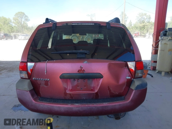 2005 Mitsubishi Endeavor LS with VIN 4A4MM21S05E074605, listed as a IAAI auction lot 41777750 with 105,188 mi miles. Bid and sale history available at carsss.com. Image 16.