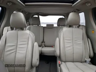 2011 Toyota Sienna XLE z VIN 5TDDK3DC6BS014552, wystawiony jako Copart lot #58292205 z przebiegiem 95 898 mil mil oraz Czysty tytuł • Clean title. Historia ofert i sprzedaży dostępna na DreamBid. Obrazek 10.