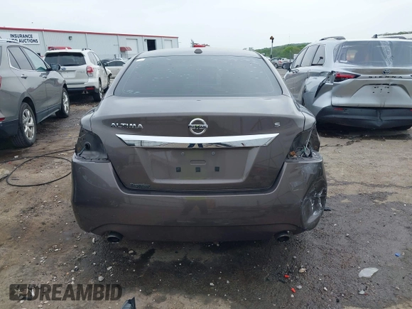 2015 Nissan Altima 2.5 S with VIN 1N4AL3AP5FC427759, listed as a IAAI auction lot 42091647 with 182,132 mi miles. Bid and sale history available at carsss.com. Image 6.