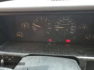 1994 Jeep Grand Cherokee Laredo с VIN 1J4GZ58S7RC311048, выставлен на аукционе Copart как лот 56759635 с пробегом 242 460 миль миль и Списание • Salvage title. История ставок и продаж доступна на DreamBid. Изображение 9.