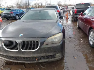 2011 BMW 7 Series 750Li xDrive with VIN WBAKC8C56BC432113, listed as a IAAI auction lot 41479162 with 1 mi miles. Bid and sale history available at carsss.com. Image 6.