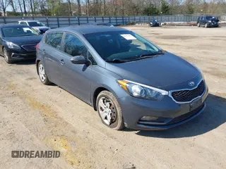 2016 Kia Forte 5-Door LX with VIN KNAFK5A85G5547104, listed as a IAAI auction lot 41871427 with 107,777 mi miles. Bid and sale history available at carsss.com. Image 1.