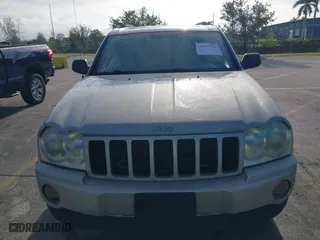 2007 Jeep Grand Cherokee Laredo with VIN 1J8GS48K77C545071, listed as a IAAI auction lot 41999998 with 144,966 mi miles. Bid and sale history available at carsss.com. Image 6.