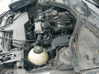 2016 BMW 3 Series 320i xDrive z VIN WBA8A3C53GK551754, wystawiony jako IAAI lot #42399516 z przebiegiem 135 571 mil mil oraz . Historia ofert i sprzedaży dostępna na DreamBid. Obrazek 20.