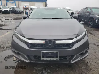 2018 Honda Clarity Plug-In Hybrid with VIN JHMZC5F17JC022801, listed as a Copart auction lot 84013154 with 106,590 mi miles and Clean Title. Bid and sale history available at carsss.com. Image 5.