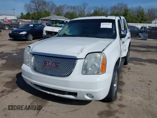 2011 GMC Yukon SLE with VIN 1GKS2AE01BR351651, listed as a IAAI auction lot 41942032 with 337,165 mi miles. Bid and sale history available at carsss.com. Image 17.