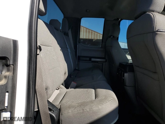 2017 Ford Super Duty F-250 SRW XLT with VIN 1FT7X2A62HEC11076, listed as a Copart auction lot 43019285 with 313,372 mi miles and Clean Title. Bid and sale history available at carsss.com. Image 10.