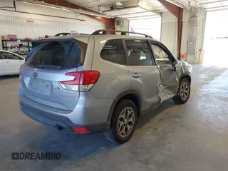 2023 Subaru Forester Premium with VIN JF2SKADC0PH468661, listed as a IAAI auction lot 41673790 with 10,194 mi miles. Bid and sale history available at carsss.com. Image 4.