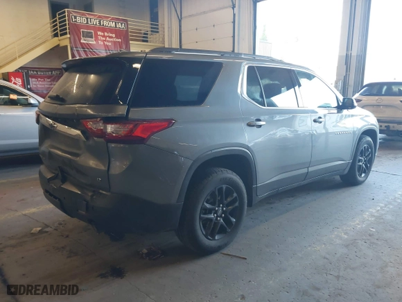 2020 Chevrolet Traverse LT Cloth with VIN 1GNEVGKW2LJ176054, listed as a IAAI auction lot 41418529 with 132,951 mi miles. Bid and sale history available at carsss.com. Image 4.