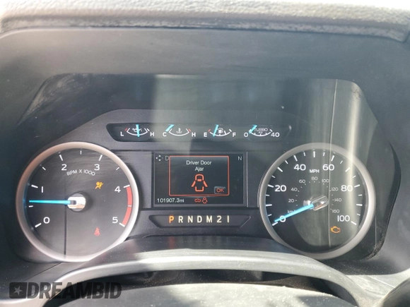 2020 Ford F-350 XL with VIN 1FT8W3DT0LEC67623, listed as a Copart auction lot 54717045 with 101,907 mi miles and Salvage title. Bid and sale history available at DreamBid. Image 9.