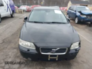 2009 Volvo S60 2.5T with VIN YV1RH592692723722, listed as a IAAI auction lot 41302600 with 126,027 mi miles. Bid and sale history available at carsss.com. Image 13.