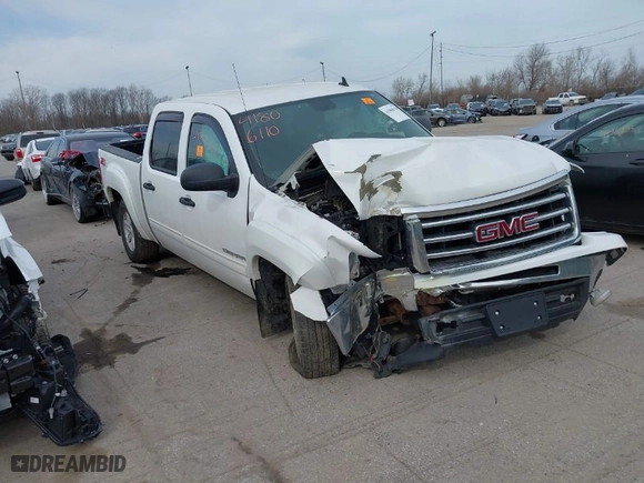 2012 GMC Sierra 1500 SLE with VIN 3GTP2VE7XCG124143, listed as a IAAI auction lot 41806110 with 118,145 mi miles. Bid and sale history available at carsss.com. Image 1.