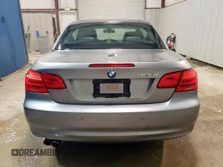 2012 BMW 3 Series 328i z VIN WBADW7C57CE728760, wystawiony jako Copart lot #58950445 z przebiegiem 139 962 mil mil oraz Czysty tytuł • Clean title. Historia ofert i sprzedaży dostępna na DreamBid. Obrazek 6.