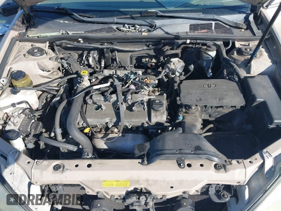 2002 Toyota Camry XLE z VIN 4T1BF32KX2U034414, wystawiony jako IAAI lot #42281225 z przebiegiem 141 434 mil mil oraz . Historia ofert i sprzedaży dostępna na DreamBid. Obrazek 10.