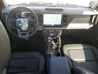 2021 Ford Bronco с VIN 1FMDE5CP3MLB04071, выставлен на аукционе Copart как лот 54220505 с пробегом 28 385 миль миль и Списание • Salvage title. История ставок и продаж доступна на DreamBid. Изображение 8.