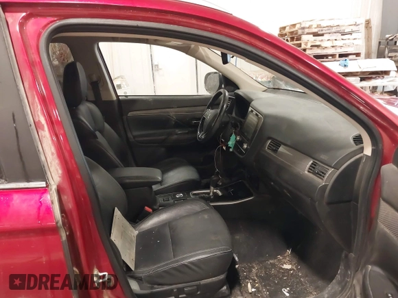 2020 Mitsubishi Outlander ES z VIN JA4AZ3A32LZ020555, wystawiony jako IAAI lot #41549716 z przebiegiem 116 678 mil mil oraz . Historia ofert i sprzedaży dostępna na DreamBid. Obrazek 5.