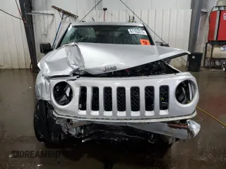 2012 Jeep Patriot Sport with VIN 1C4NJRBBXCD624343, listed as a Copart auction lot 61103315 with 116,728 mi miles and Salvage title. Bid and sale history available at DreamBid. Image 5.