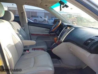 2004 Lexus RX 330 with VIN JTJGA31U540043685, listed as a IAAI auction lot 42088922 with 252,133 mi miles. Bid and sale history available at carsss.com. Image 5.